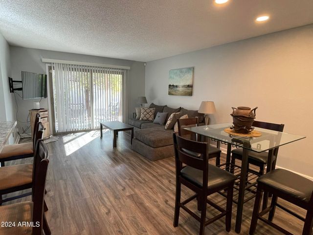 7811 E PARK VIEW Drive, Mesa, AZ 85208