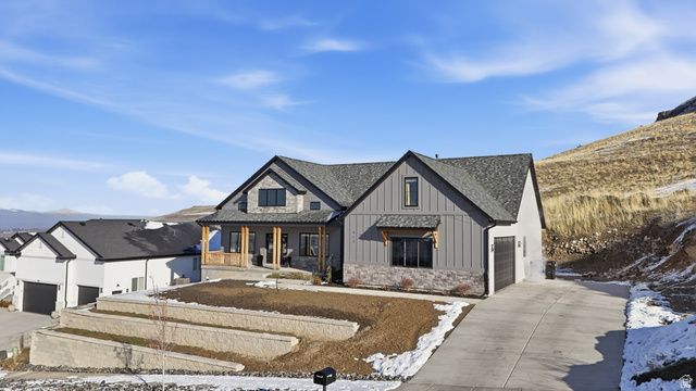 907 E 630 N, Hyde Park, UT 84318