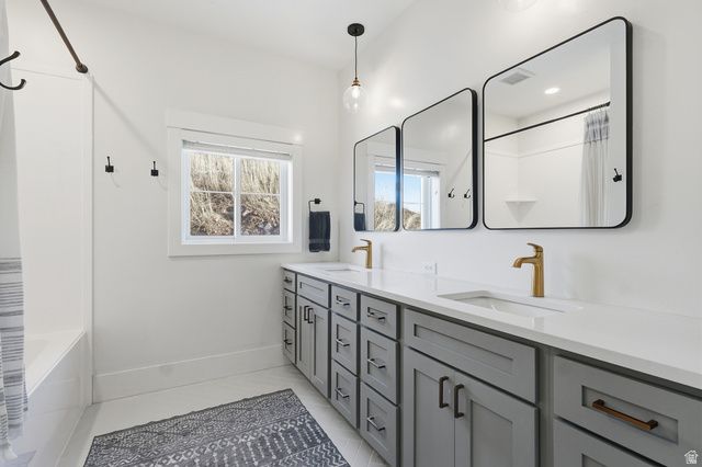 907 E 630 N, Hyde Park, UT 84318