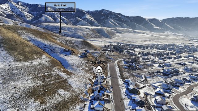 907 E 630 N, Hyde Park, UT 84318