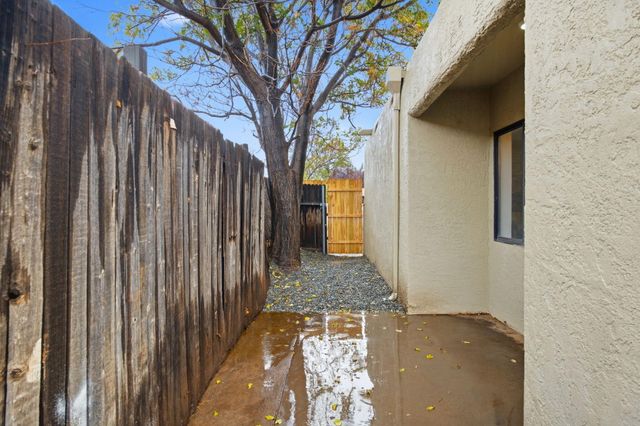 5127 Orion Avenue NW, Albuquerque, NM 87120