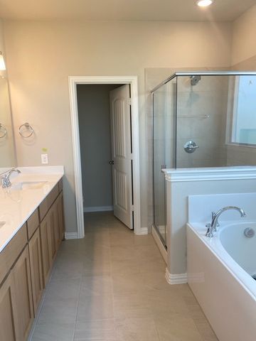 54 Sunny Side Road, Valley View, TX 76272