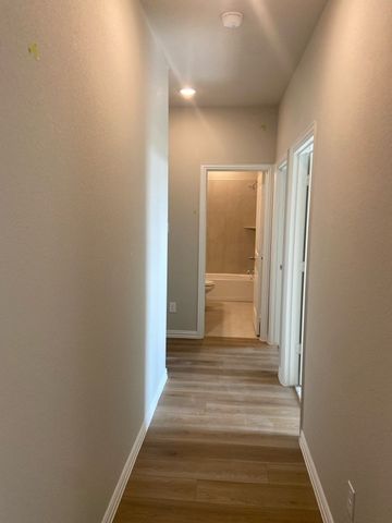 54 Sunny Side Road, Valley View, TX 76272
