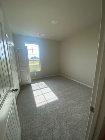 54 Sunny Side Road, Valley View, TX 76272