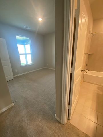 54 Sunny Side Road, Valley View, TX 76272
