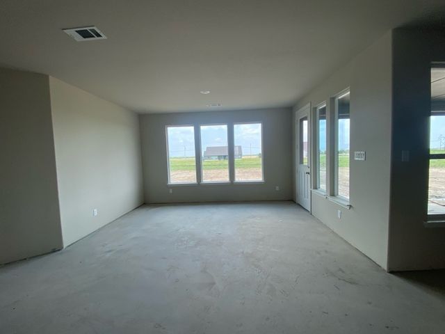 54 Sunny Side Road, Valley View, TX 76272