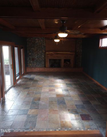 410 W Barrington Street, Dunn, NC 28334