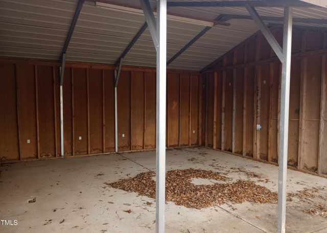 410 W Barrington Street, Dunn, NC 28334