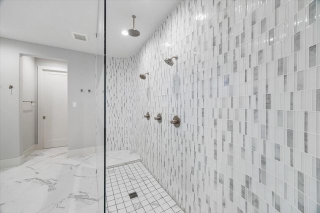 209 Malone Street, Houston, TX 77007