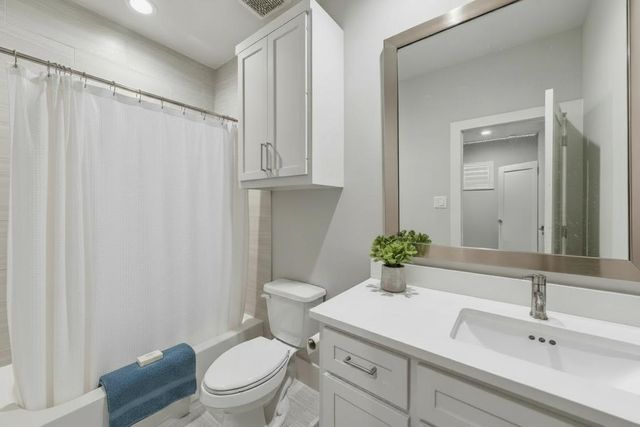 209 Malone Street, Houston, TX 77007