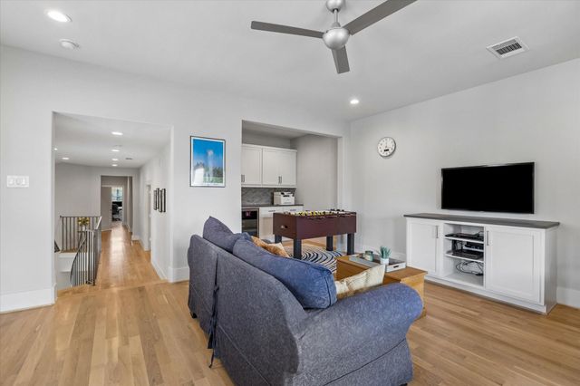 209 Malone Street, Houston, TX 77007