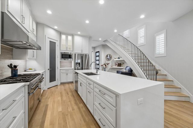 209 Malone Street, Houston, TX 77007