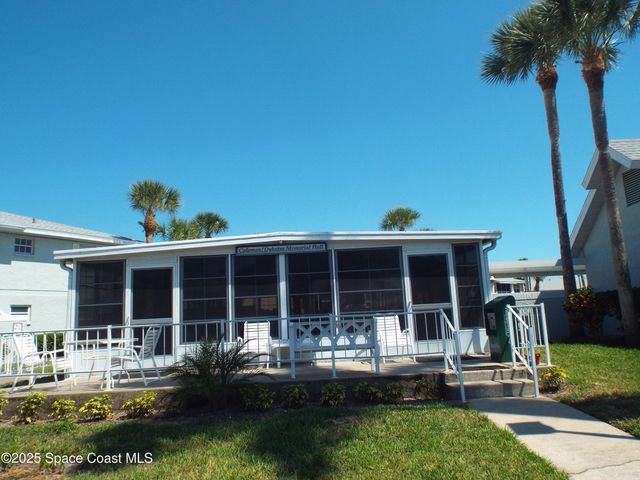 927 Sonesta Avenue NE 202, Palm Bay, FL 32905