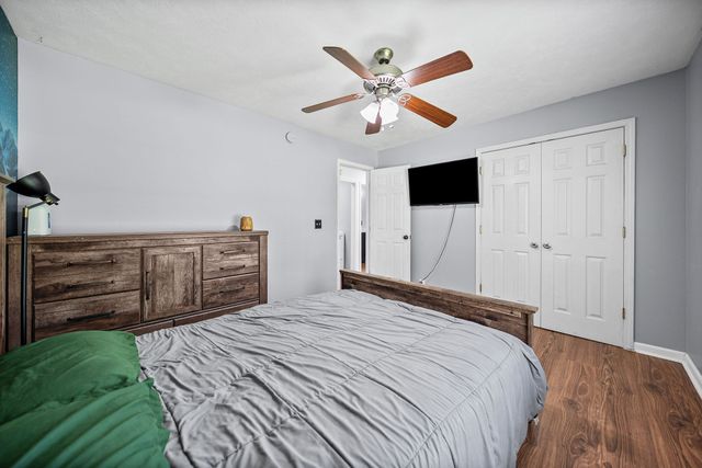 250 Hugh Hunter Rd, Oak Grove, KY 42262