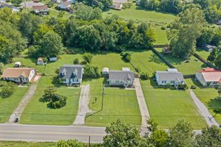 250 Hugh Hunter Rd, Oak Grove, KY 42262
