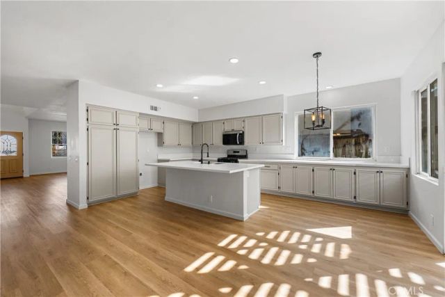 5640 Eisenhower Way, Palmdale, CA 93552