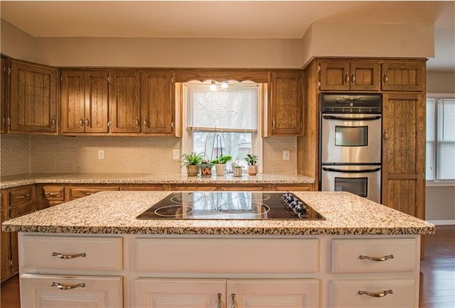 713 Tyler Avenue, Warrensburg, MO 64093