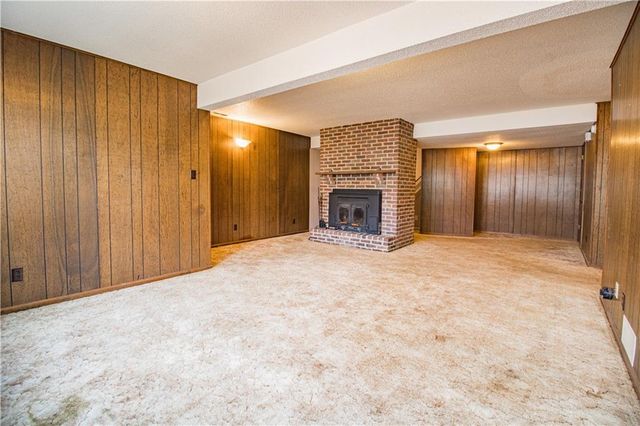 713 Tyler Avenue, Warrensburg, MO 64093