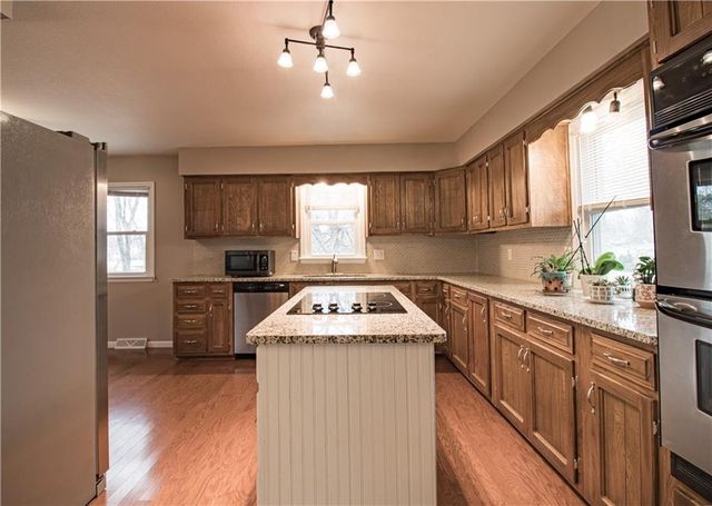 713 Tyler Avenue, Warrensburg, MO 64093