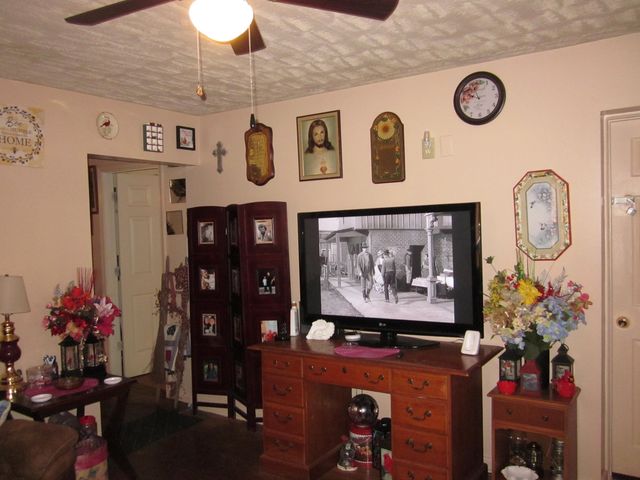 220 E Washington Street, Winchester, KY 40391