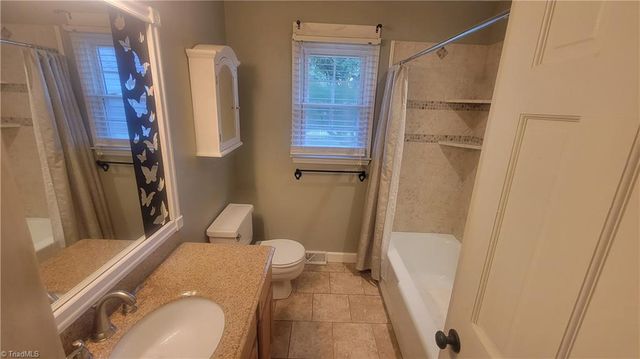 212 Vandyke Street, Kernersville, NC 27284