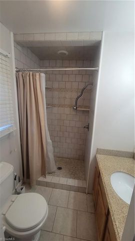 212 Vandyke Street, Kernersville, NC 27284