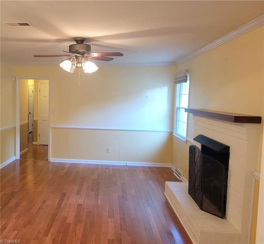 212 Vandyke Street, Kernersville, NC 27284