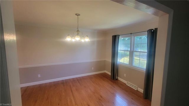 212 Vandyke Street, Kernersville, NC 27284