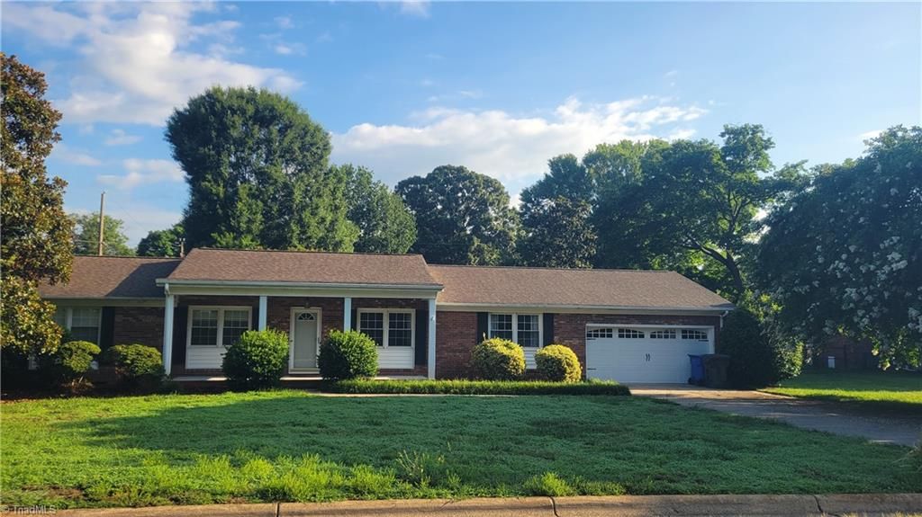 212 Vandyke Street, Kernersville, NC 27284