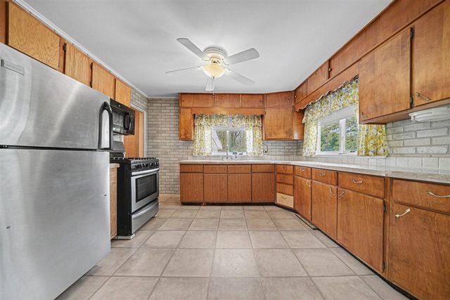 315 Pine Street, Decatur, MI 49045