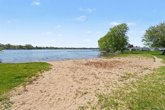 315 Pine Street, Decatur, MI 49045