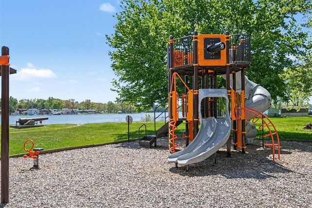315 Pine Street, Decatur, MI 49045