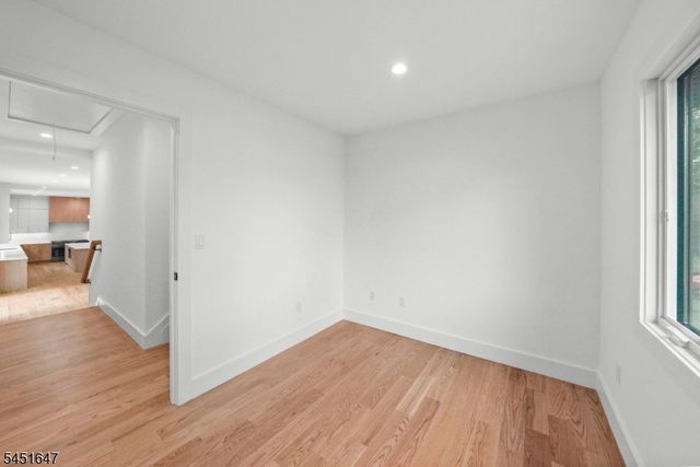 18 Blake Dr, Clark Twp., NJ 07066