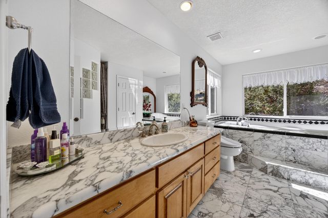 96 Sandia Mountain Ranch Drive, Tijeras, NM 87059