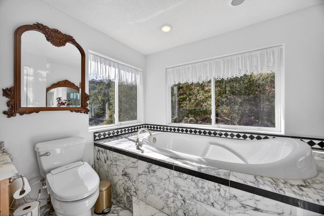 96 Sandia Mountain Ranch Drive, Tijeras, NM 87059