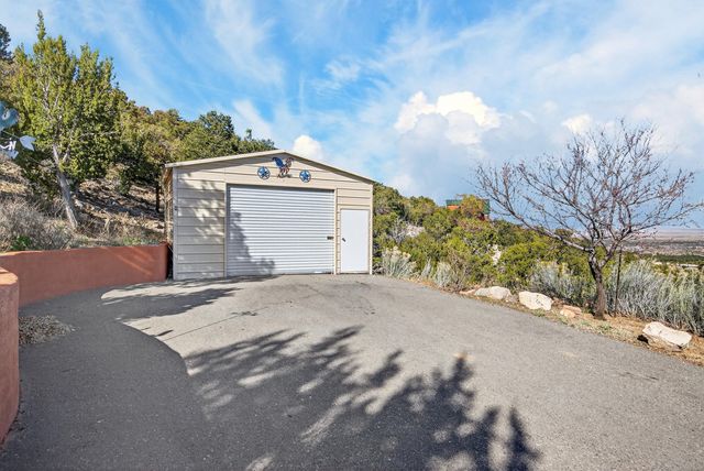 96 Sandia Mountain Ranch Drive, Tijeras, NM 87059