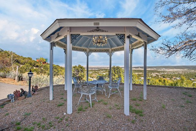 96 Sandia Mountain Ranch Drive, Tijeras, NM 87059