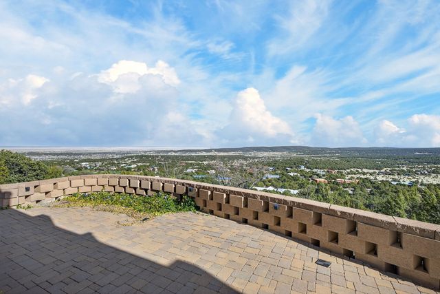 96 Sandia Mountain Ranch Drive, Tijeras, NM 87059