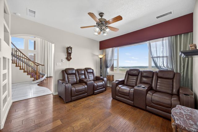 96 Sandia Mountain Ranch Drive, Tijeras, NM 87059