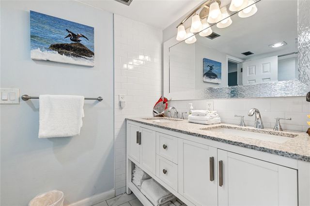 230 MEDALLION BOULEVARD E, Madeira Beach, FL 33708