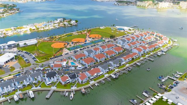 230 MEDALLION BOULEVARD E, Madeira Beach, FL 33708