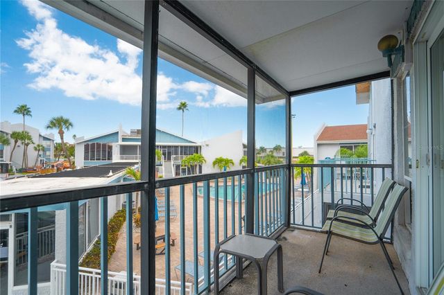 230 MEDALLION BOULEVARD E, Madeira Beach, FL 33708