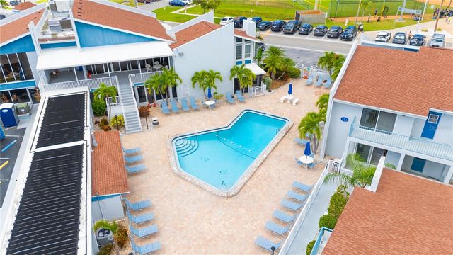 230 MEDALLION BOULEVARD E, Madeira Beach, FL 33708