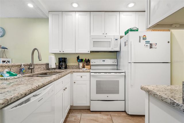 230 MEDALLION BOULEVARD E, Madeira Beach, FL 33708