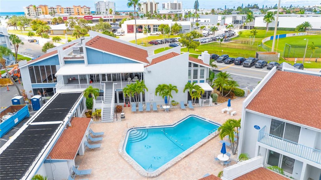 230 MEDALLION BOULEVARD E, Madeira Beach, FL 33708