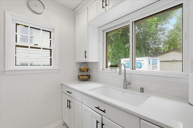 2705 Stevens Street, Madison, WI 53705