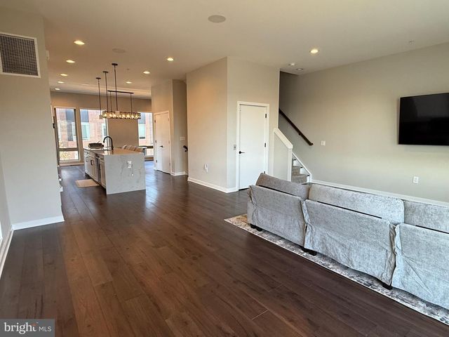 3119 PIERVIEW LN, Philadelphia, PA 19125