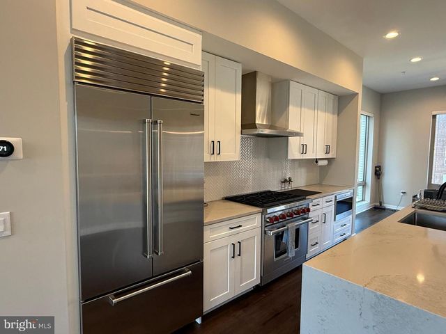 3119 PIERVIEW LN, Philadelphia, PA 19125