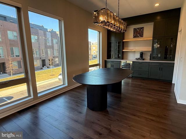 3119 PIERVIEW LN, Philadelphia, PA 19125