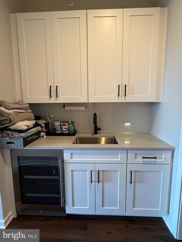 3119 PIERVIEW LN, Philadelphia, PA 19125